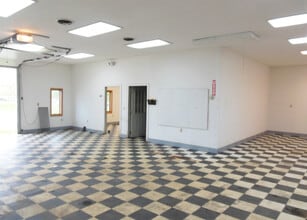 2125 Filmore Ave, Erie, PA for lease Interior Photo- Image 2 of 5