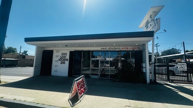 Plus de détails pour 2311 Lincoln Ave, Altadena, CA - Commerce de détail à louer