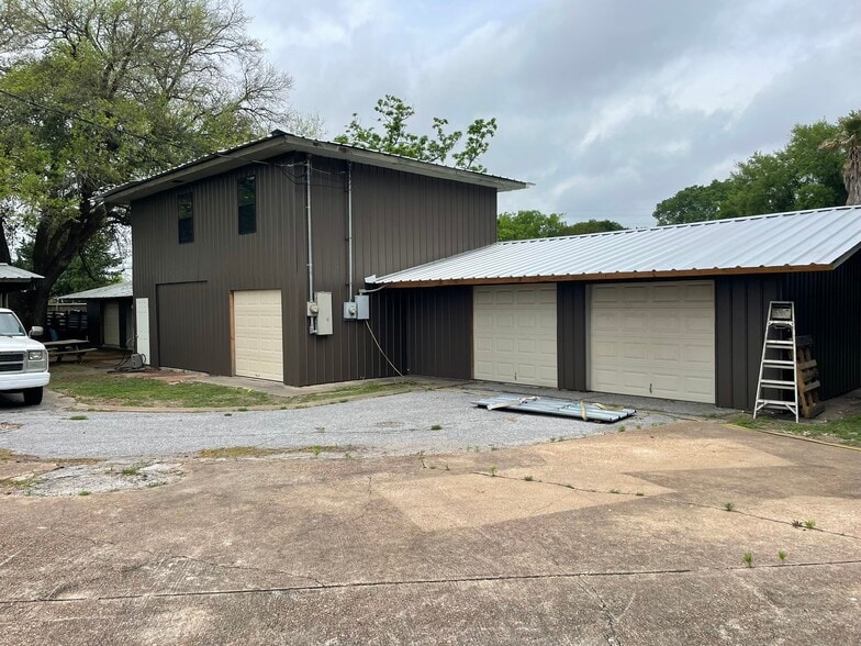 11620 Old Main Street Loop Rd, Houston, TX for sale - Primary Photo - Image 1 of 6