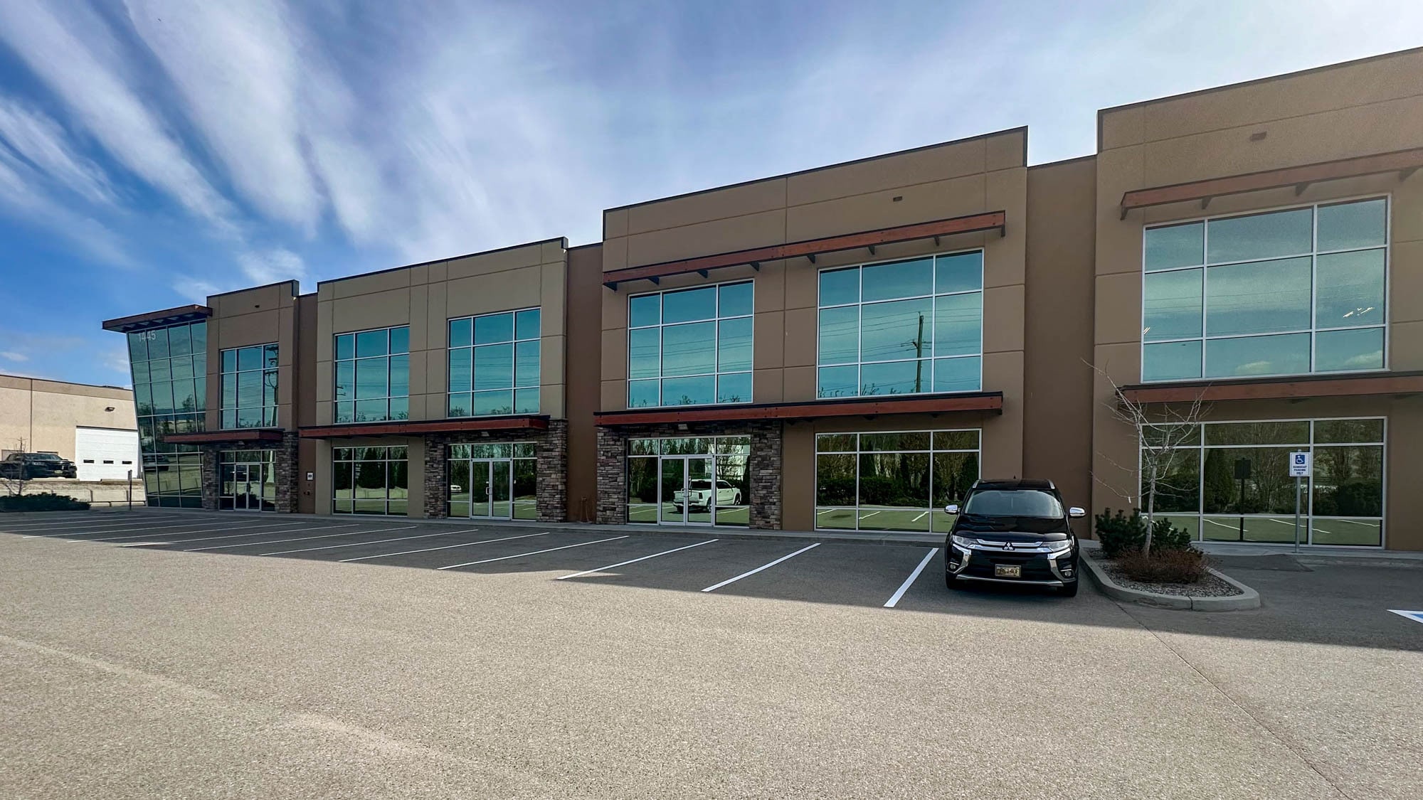 1445 Stevens Rd, West Kelowna, BC for lease Primary Photo- Image 1 of 2