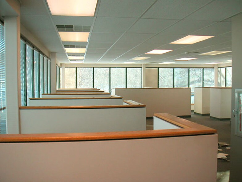 22 Morehall Rd, Malvern, PA à louer - Autre - Image 2 de 9