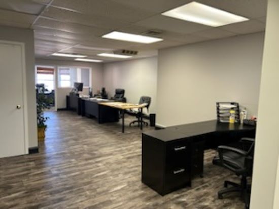 42 Maple St, Summit, NJ à louer - Photo du bâtiment - Image 3 de 5