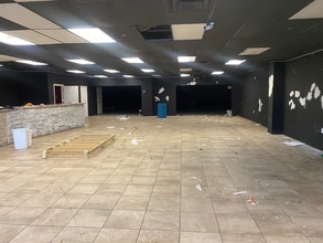 1600 Shorter Ave NW, Rome, GA for lease Interior Photo- Image 1 of 3