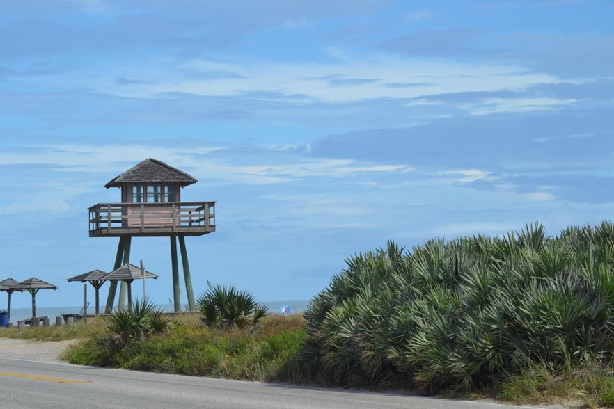 2120 Ocean Shore Blvd, Ormond Beach, FL à vendre - Photo du b timent - Image 1 de 1