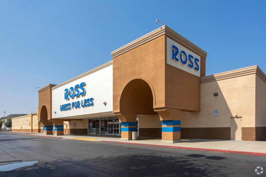 1475 Hillman St, Tulare, CA for lease - Building Photo - Image 1 of 4