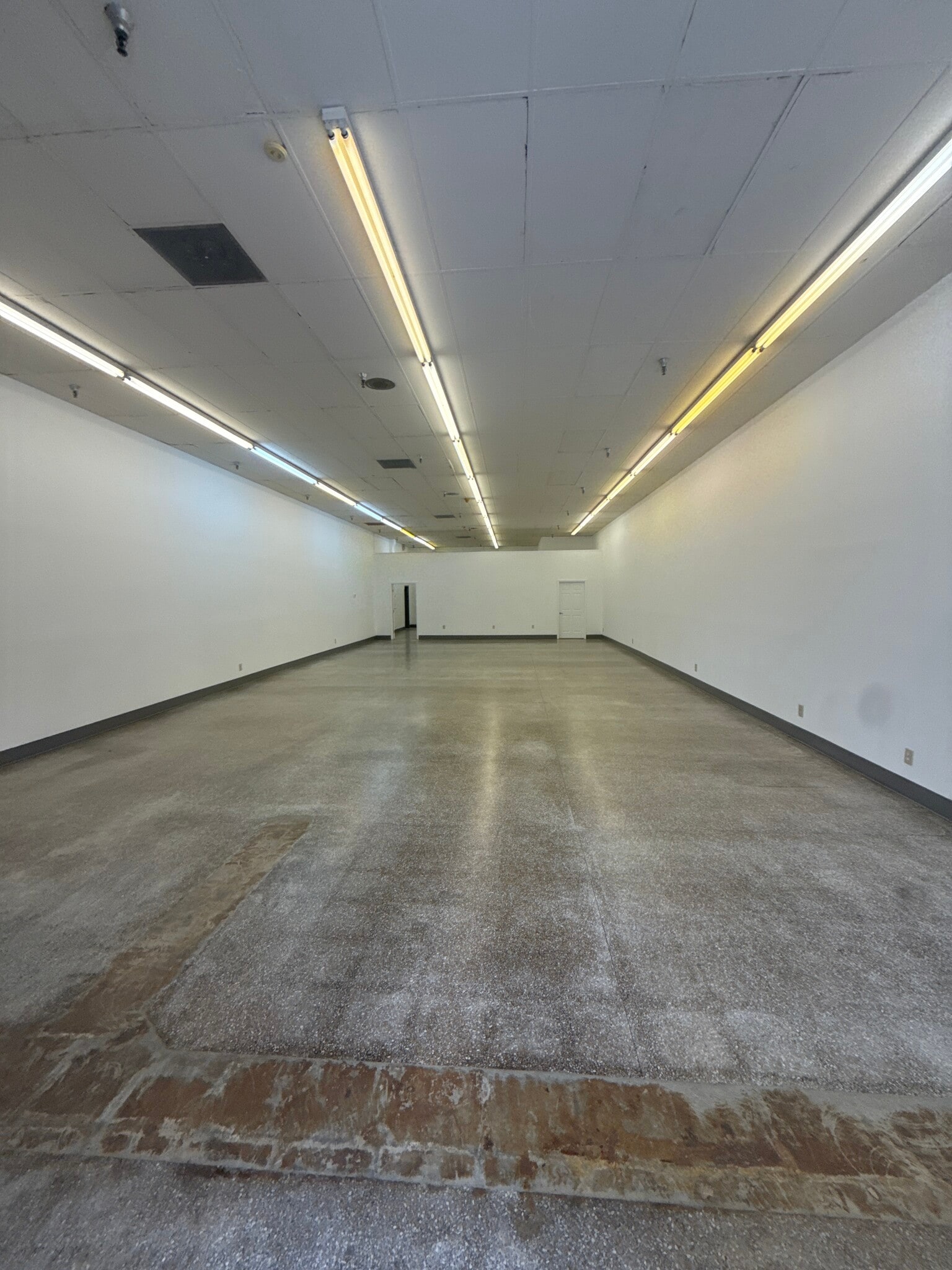 1951-1955 Canton Rd, Marietta, GA for lease Interior Photo- Image 1 of 5