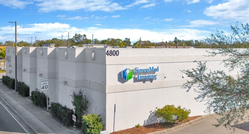 4800 Park Blvd N, Pinellas Park, FL à vendre - Photo du bâtiment - Image 2 de 8