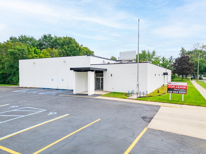 6840 N Waverly St, Dearborn Heights, MI à louer - Photo du bâtiment - Image 3 de 6
