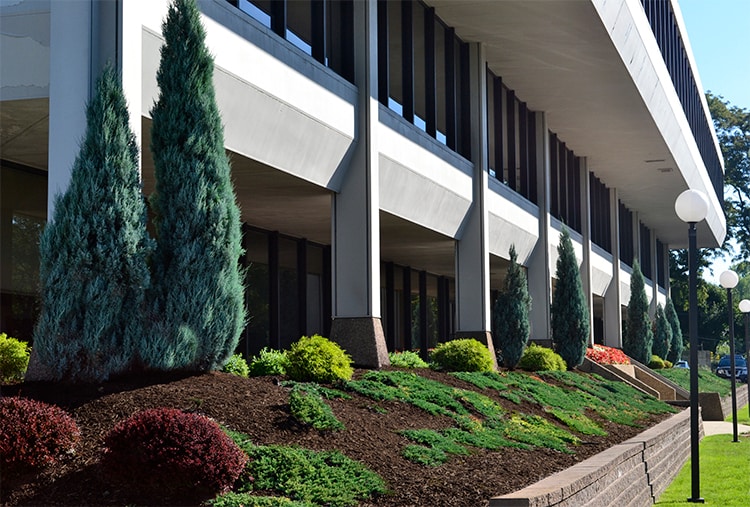 400 Holiday Dr, Pittsburgh, PA for sale - Building Photo - Image 2 of 7