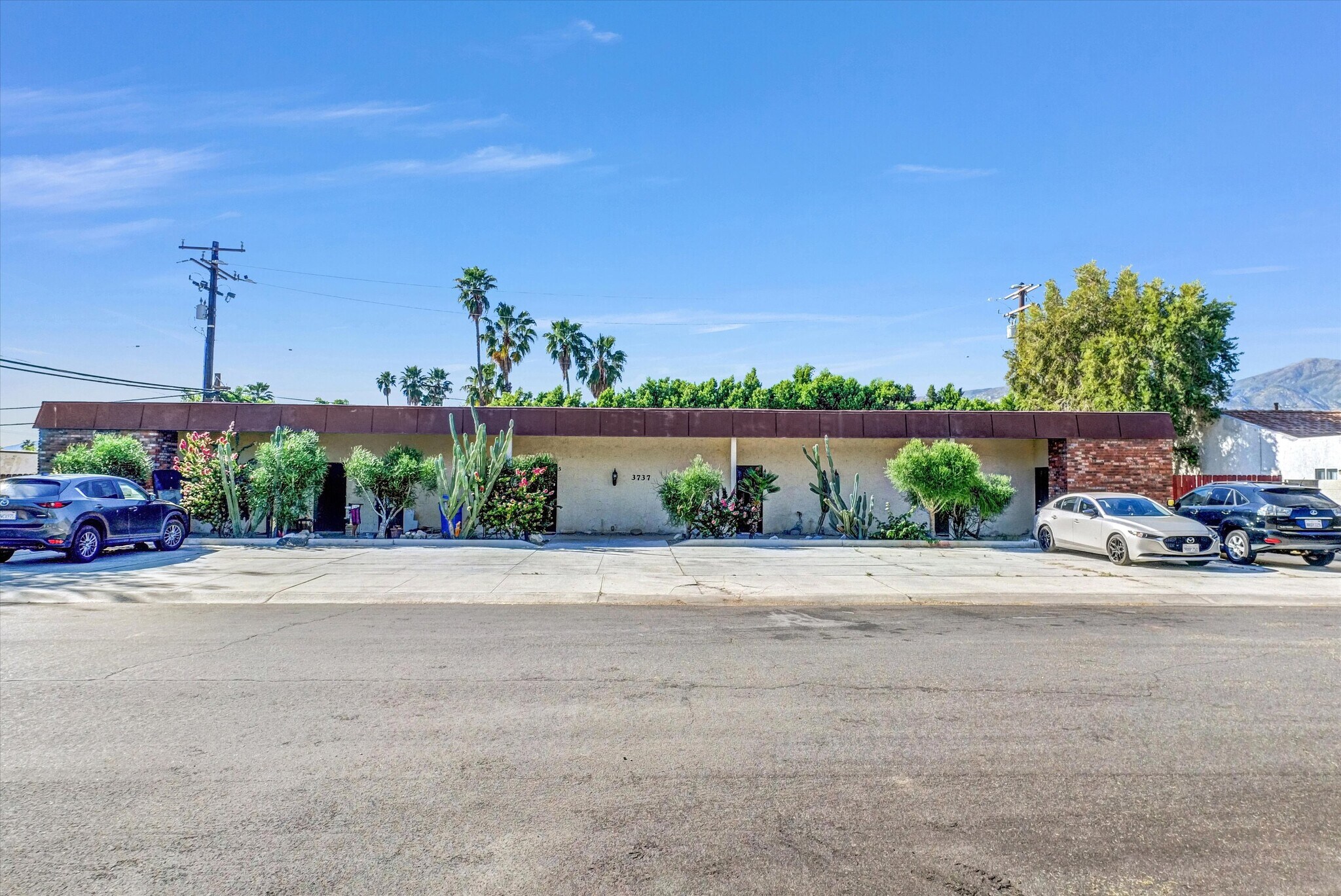 3737 E Calle De Carlos, Palm Springs, CA for sale Primary Photo- Image 1 of 15