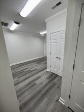 8402 Six Forks Rd, Raleigh, NC for lease Interior Photo- Image 2 of 11
