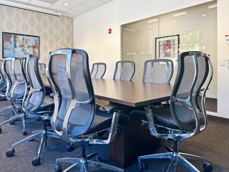 7250 Redwood Blvd, Novato, CA for lease - Interior Photo - Image 2 of 17