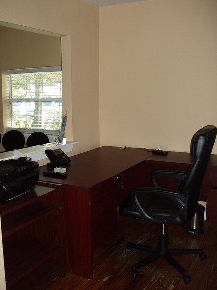 113 N Dillingham Ave, Kissimmee, FL à louer - Photo intérieure - Image 3 de 12