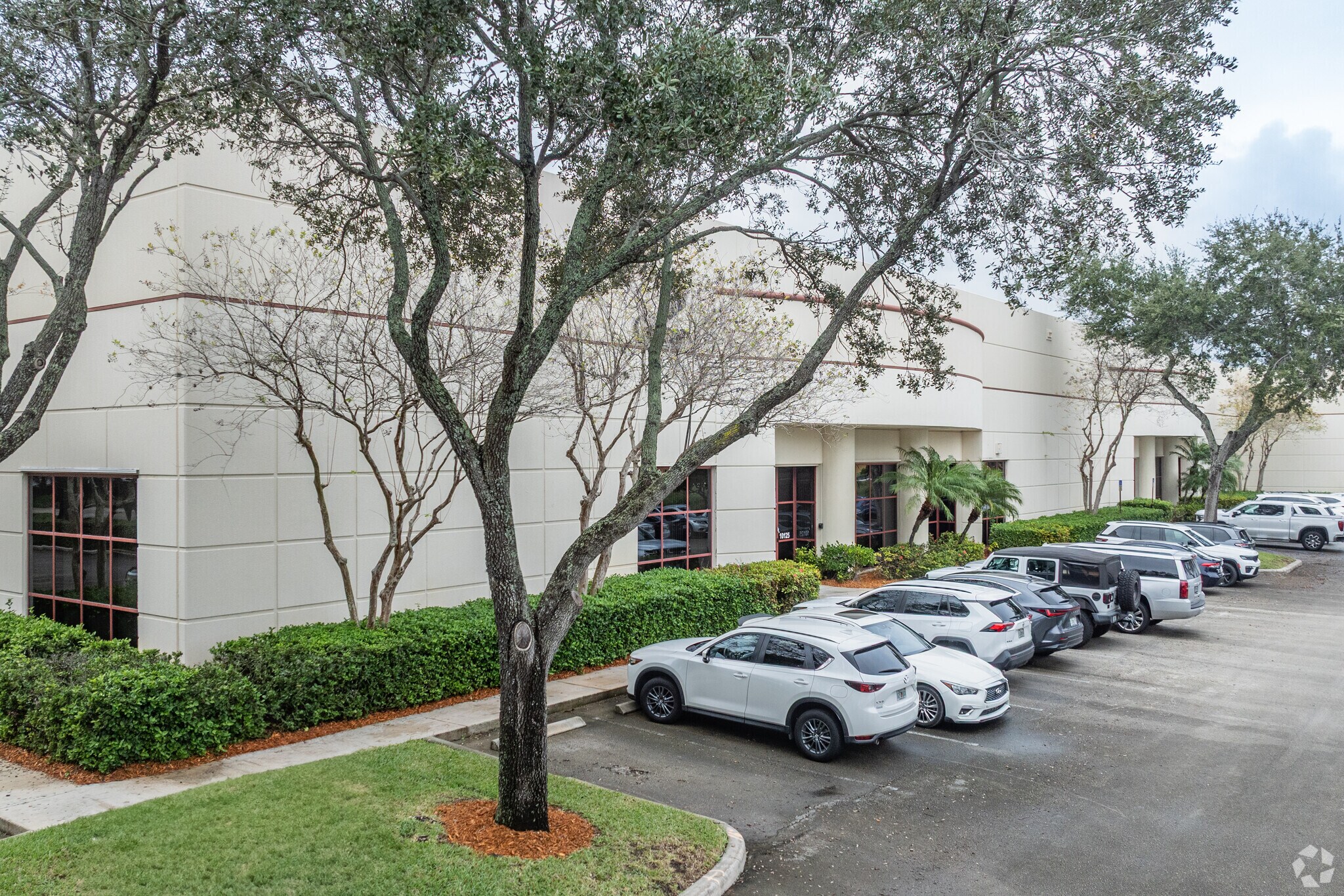 10109-10181 USA Today Way, Miramar, FL for lease Primary Photo- Image 1 of 5