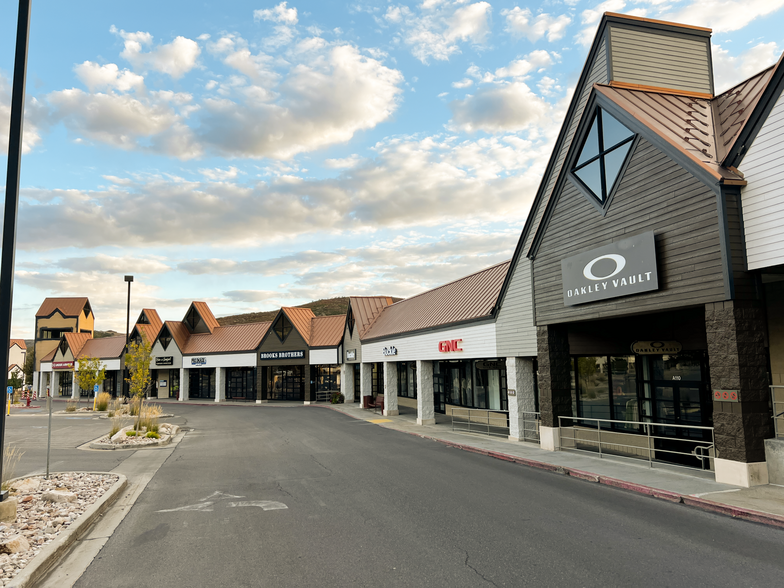 6699 Landmark Dr, Park City, UT for lease - Building Photo - Image 1 of 6