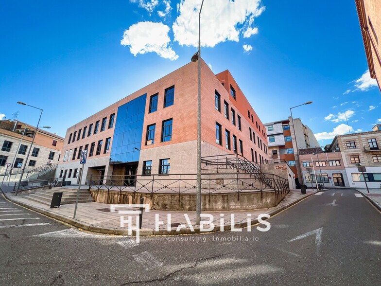 Office in Toledo, Toledo for sale - Building Photo - Image 2 of 3