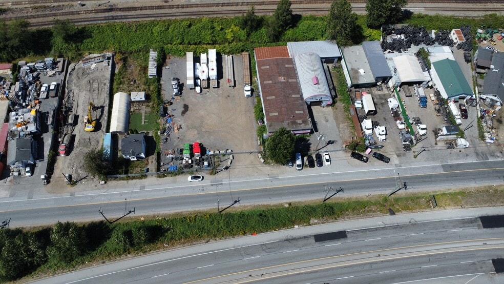12351 Industrial Rd, Surrey, BC à vendre - Photo du bâtiment - Image 2 de 6