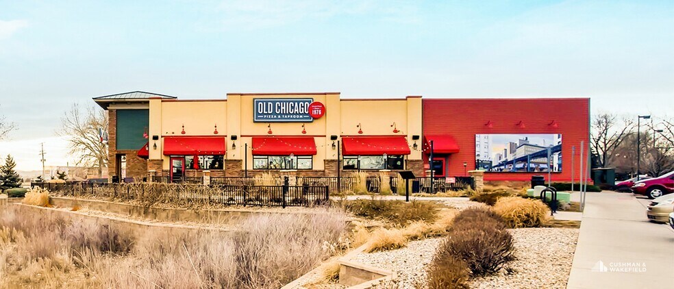 1436 Hahns Peak Dr, Loveland, CO à vendre - Photo du bâtiment - Image 2 de 5