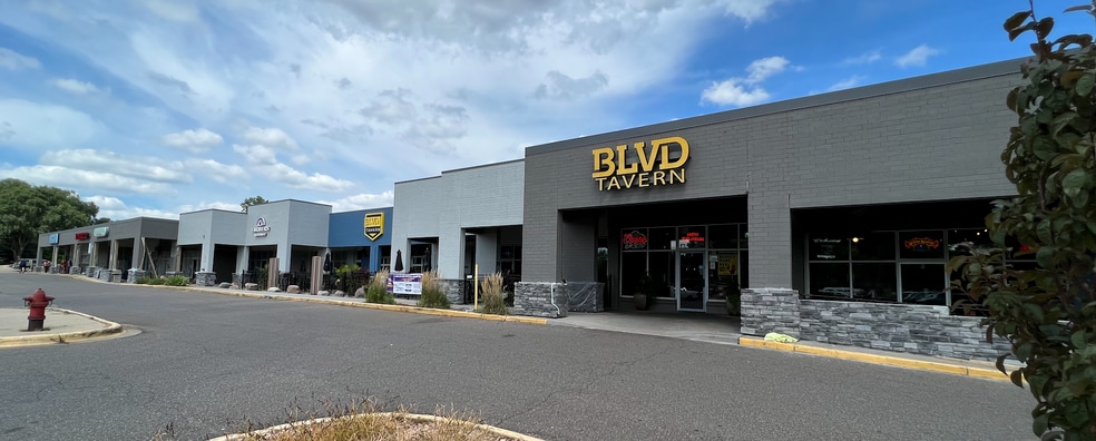 433 Mendota Rd E, West Saint Paul, MN for lease - Building Photo - Image 1 of 7