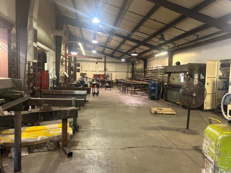 5455 SE Alexander St, Hillsboro, OR à vendre - Photo du bâtiment - Image 3 de 4