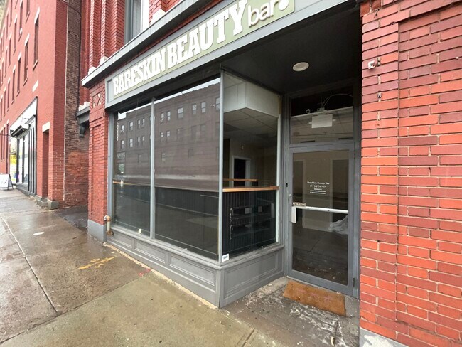 Plus de détails pour 62 Washington St, Middletown, CT - Bureau, Commerce de détail à louer