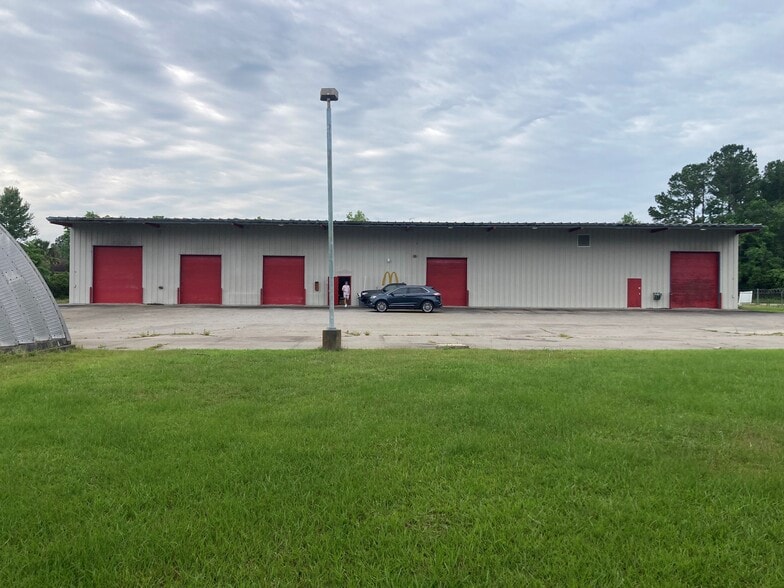 7640 Southrail Rd, North Charleston, SC for lease - Building Photo - Image 1 of 9