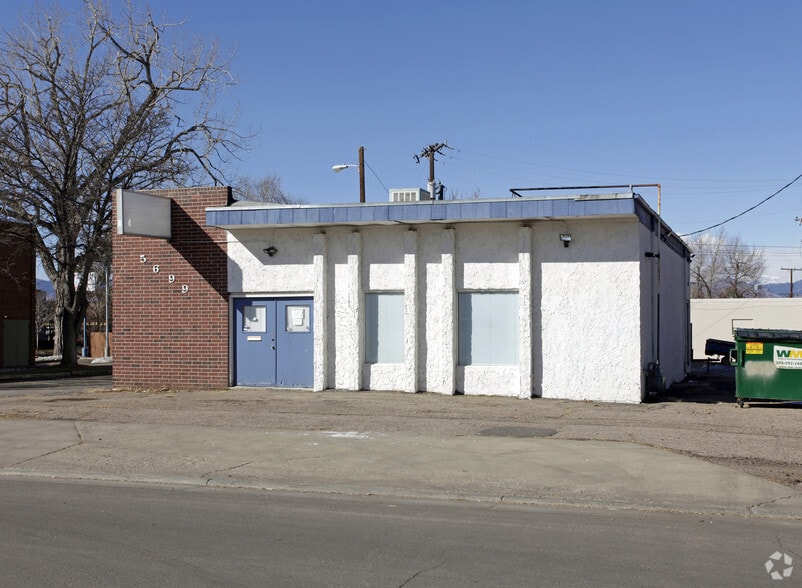 5699 S Greenwood Cir, Littleton, CO for sale - Building Photo - Image 2 of 2