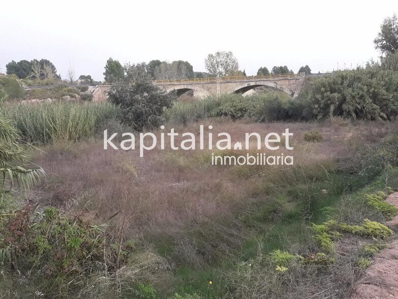 Land in LA, Valencia for sale - Primary Photo - Image 1 of 5