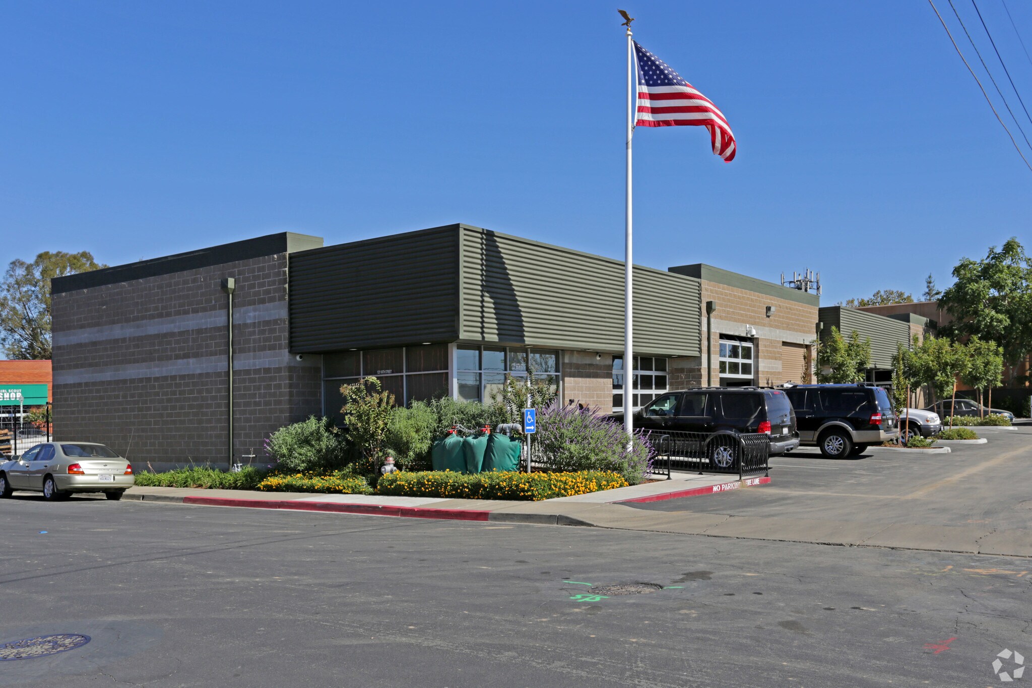 1221 66th St, Sacramento, CA for sale Primary Photo- Image 1 of 1