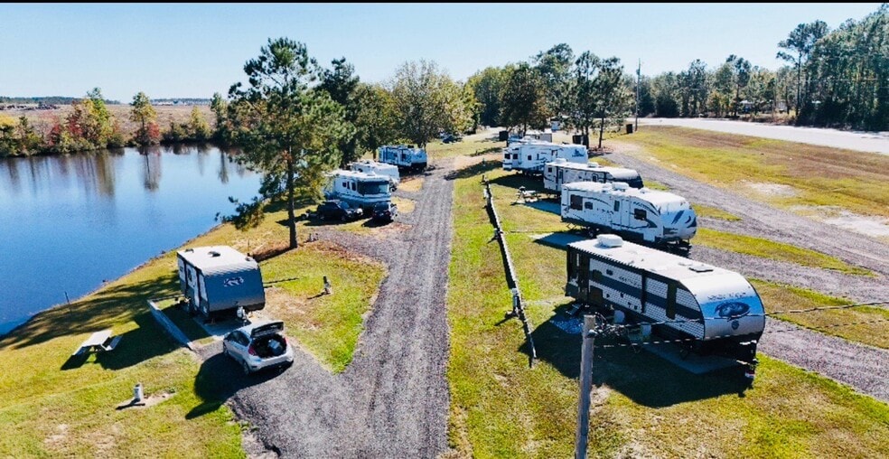 7512 Hatch Pkwy N, Baxley, GA for sale - Aerial - Image 2 of 4