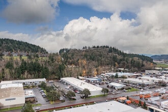 9812-9864 SE Empire Ct, Clackamas, OR - AERIAL  map view