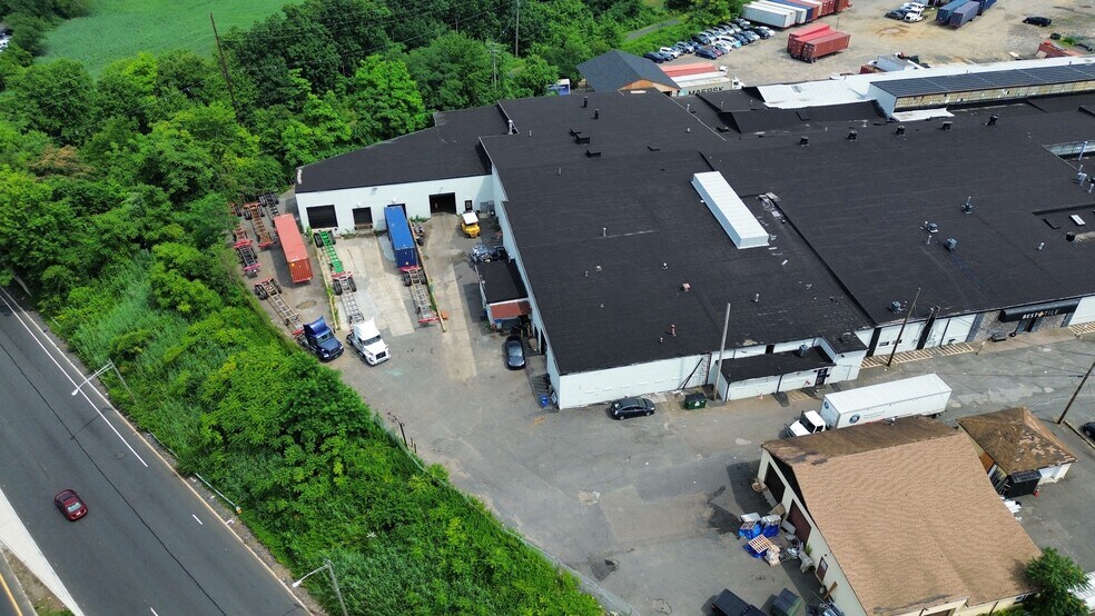 3 Cass St, Keyport, NJ à louer - Photo du bâtiment - Image 3 de 55