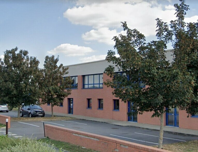 Flex in Moissy-Cramayel for lease - Primary Photo - Image 1 of 2