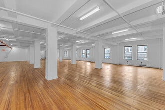 20-28 W 33rd St, New York, NY for lease Interior Photo- Image 2 of 3