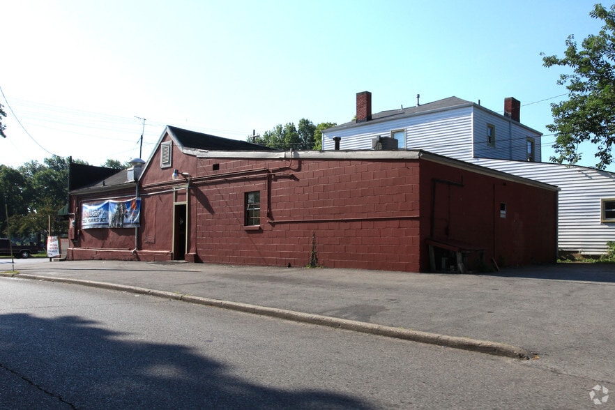 3700 Taylor Blvd, Louisville, KY for sale - Building Photo - Image 2 of 19