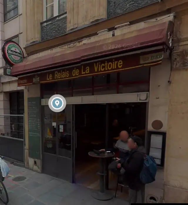 Retail in Paris for lease Building Photo- Image 1 of 3