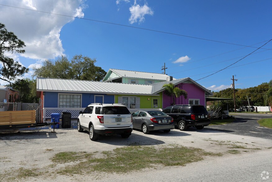 102 W Shell Point Rd, Ruskin, FL à vendre - Photo du bâtiment - Image 3 de 20