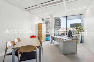 2-8 Rue Albert Einstein, Paris à louer Photo intérieure- Image 2 de 5