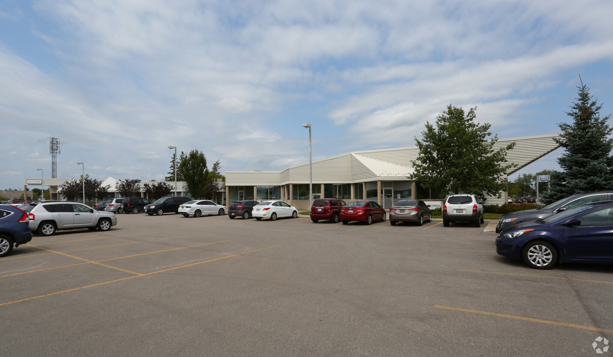 367 Woodlawn Rd W, Guelph, ON for lease Primary Photo- Image 1 of 4