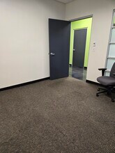 10 Strecker Rd, Ellisville, MO à louer Photo intérieure- Image 1 de 4