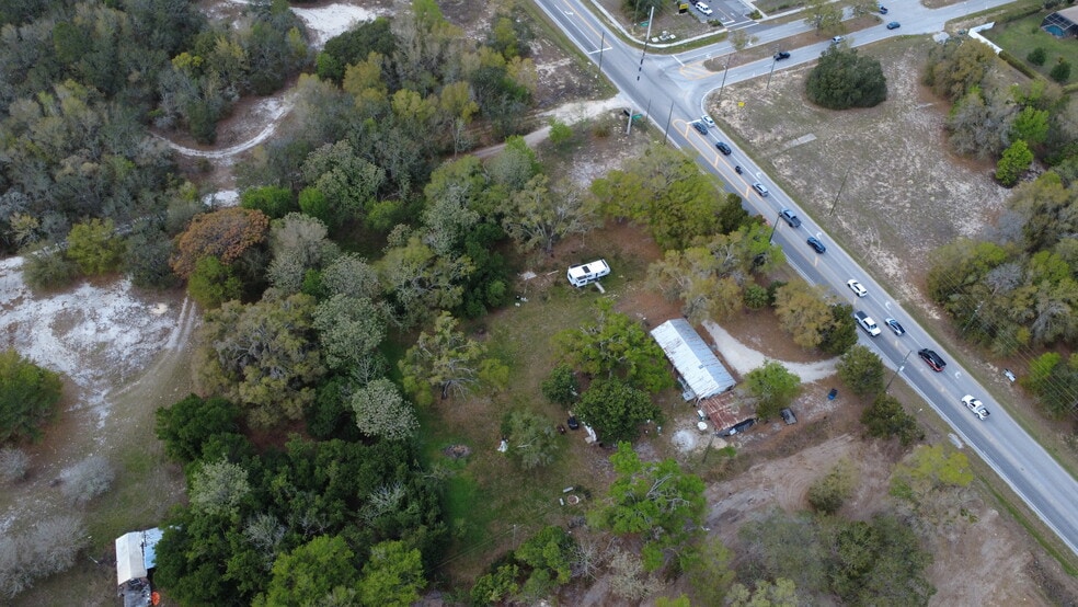 18640 County Line Rd, Spring Hill, FL à louer - Photo du bâtiment - Image 3 de 7