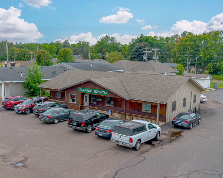 915-917 Main St, Pine City, MN à vendre - Photo du bâtiment - Image 1 de 1