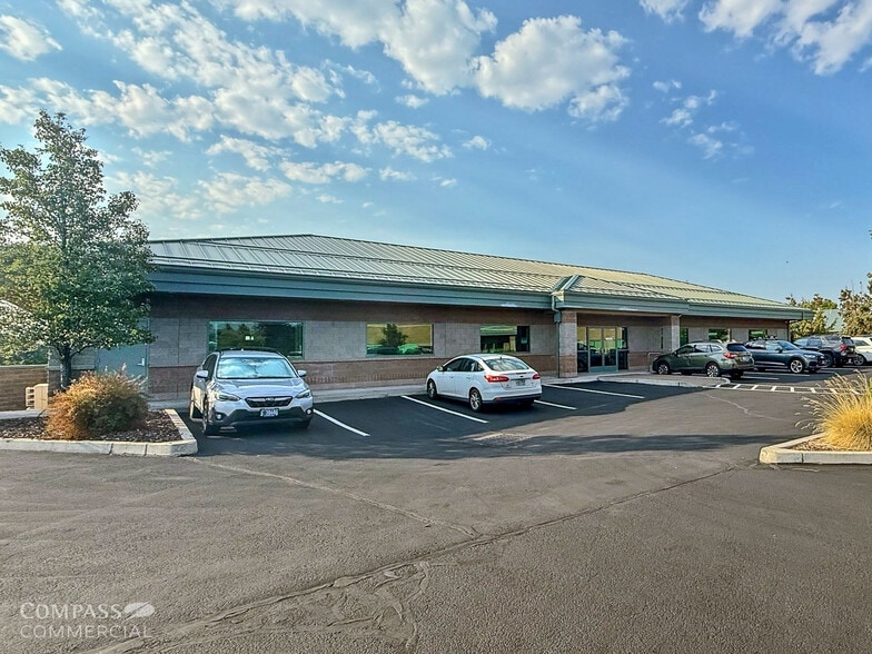 20706 High Desert Ln, Bend, OR for lease - Building Photo - Image 1 of 8
