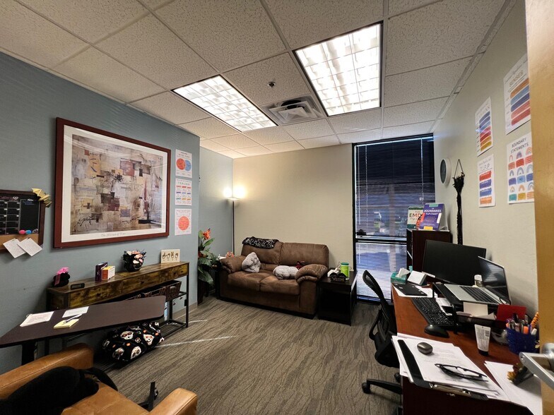 7155 W Campo Bello, Glendale, AZ à vendre - Photo du bâtiment - Image 2 de 19