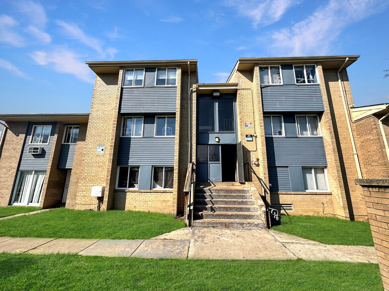 806 Cherry St, Toledo, OH for sale - Building Photo - Image 3 of 16