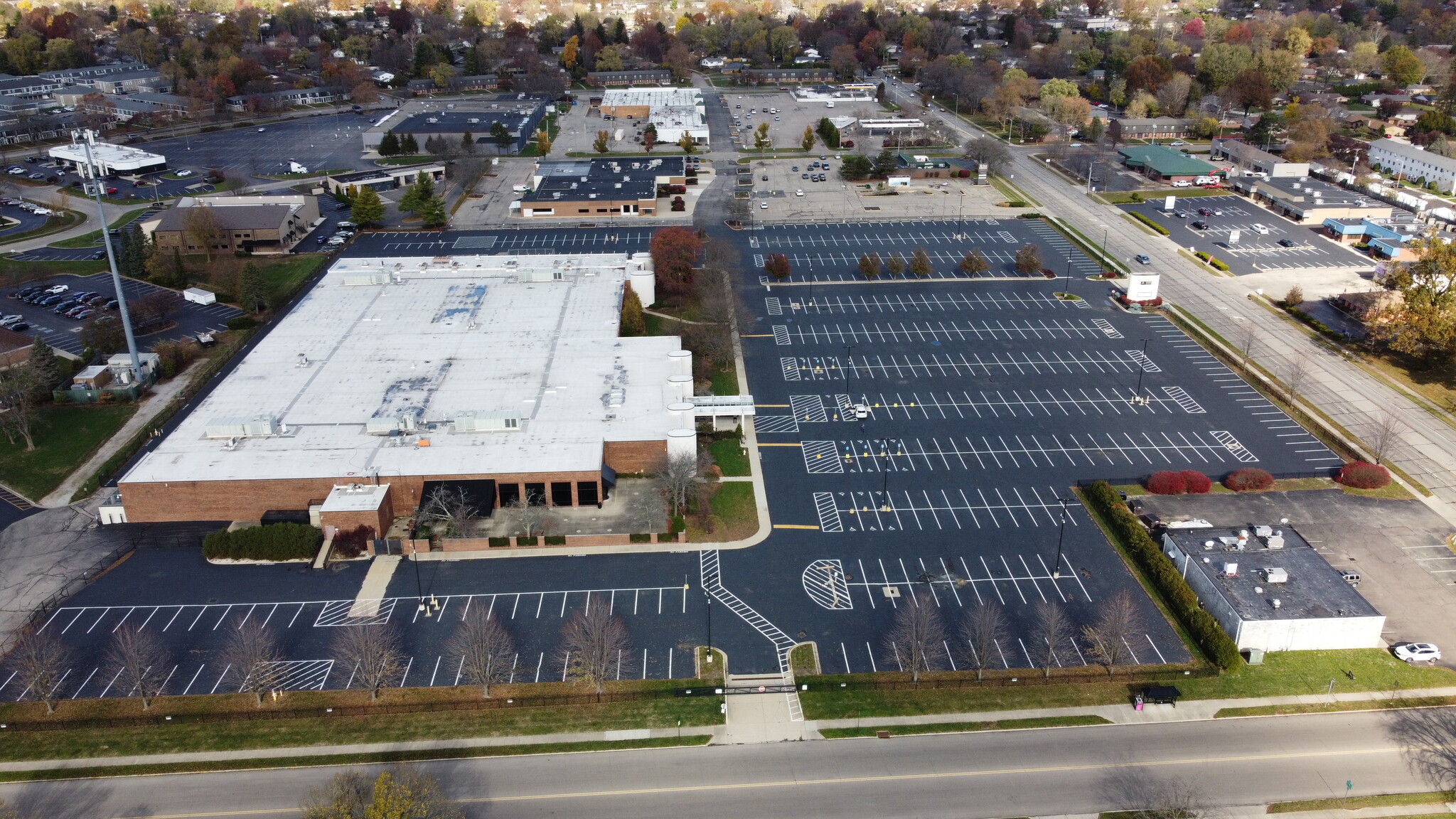 5959 Bigger Rd, Kettering, OH for sale Primary Photo- Image 1 of 34