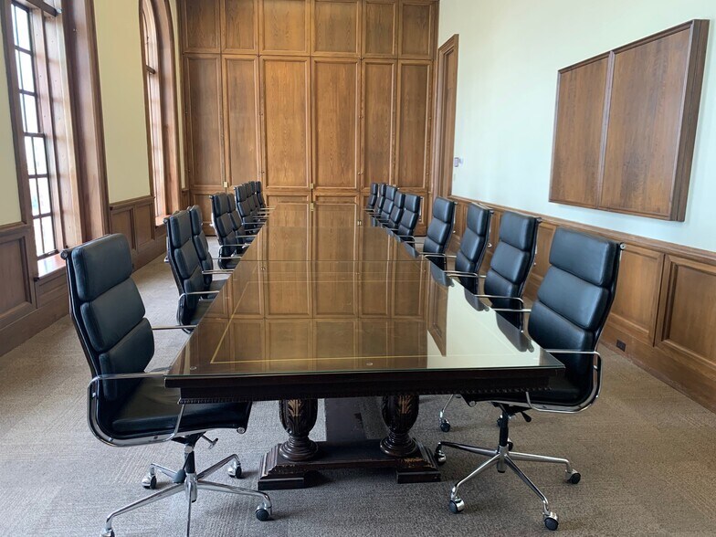 343 E Main St, Stockton, CA à louer - Photo intérieure - Image 3 de 37