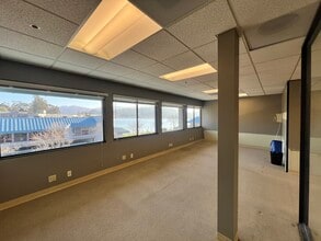 591 Redwood Hwy, Mill Valley, CA à louer Photo du bâtiment- Image 1 de 5