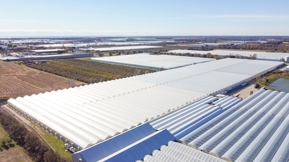 1506, 1508 1526 County Rd, Kingsville, ON for sale - Aerial - Image 3 of 8