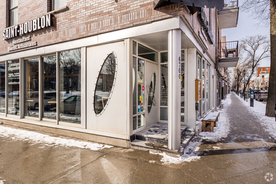 6700-6702 Boul Saint-Laurent, Montréal, QC à louer - Photo du bâtiment - Image 3 de 4